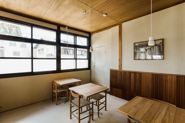 awai 戸隠 旧中社公会堂 / Restaurant