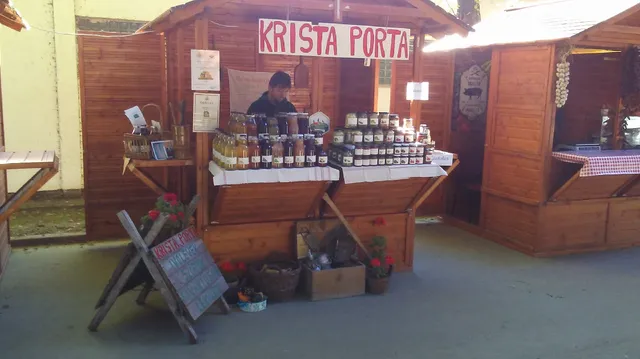 Krista Porta - Falusi vendégasztal és Vendégház