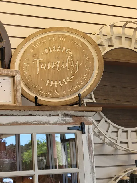 Simple Little Detail Home & Decor