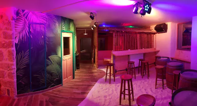 Le Petit Furet - Rhumerie Artisanale - Restaurant