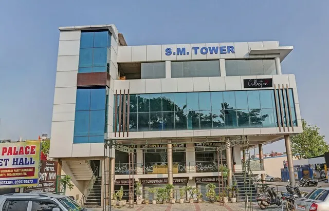 Super Collection O Hotel Holidays Inn and Banquet