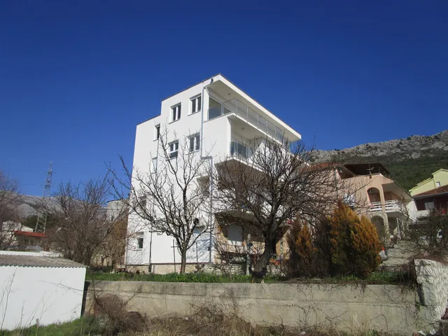 Apartments Podstrana Radica