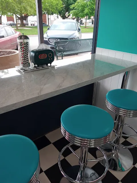 Amanda Lou's sweets and treats