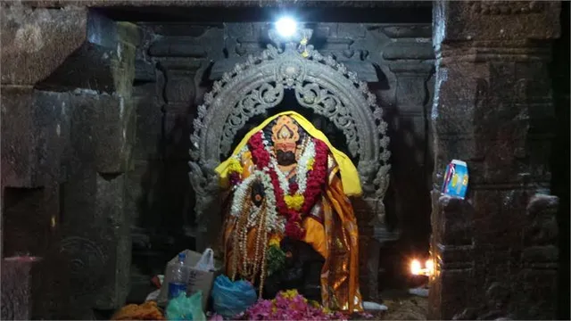 Shri Kalugasalamoorthy Murugan Temple