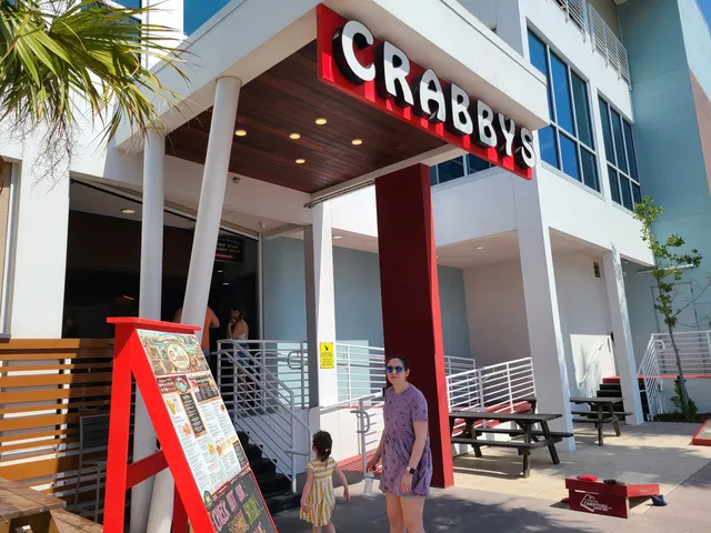Crabby's Dockside Clearwater