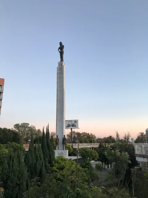 Monument to the Serdan Brothers