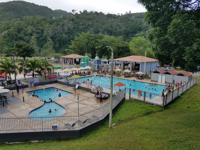 Parque Acuático de Media Luna