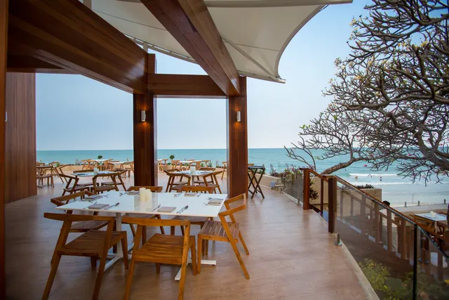 Chay Had Beach Front Restaurant & Lounge