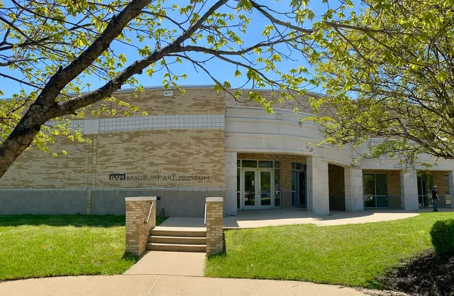 Bradbury Art Museum
