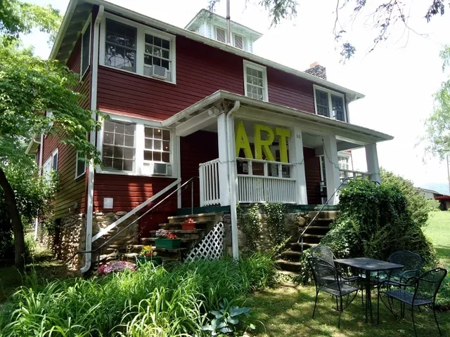 Red House Studios and Gallery