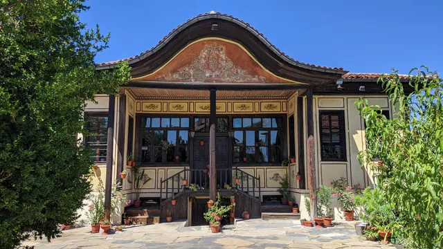 Art Gallery "Nikola Manev"