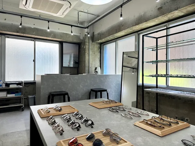 オーマイグラス東京 青山店