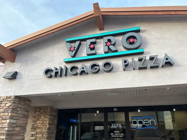 Vero Chicago Pizza