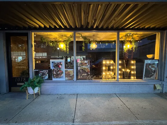 R&M Southern Eatery - Conway