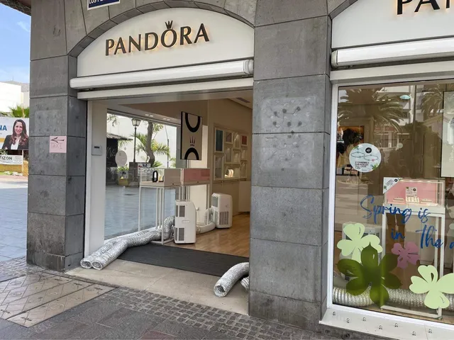 Boutique PANDORA