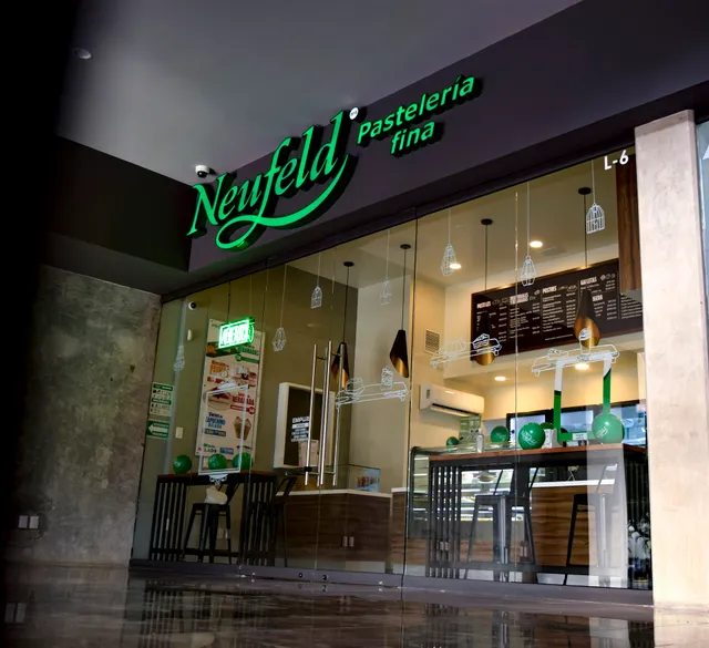 Pastelería Neufeld Niño Obrero
