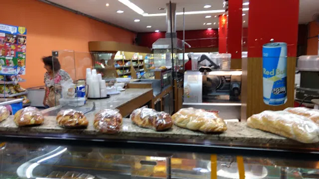 Padaria Super Pão Bakery House - Saramenha