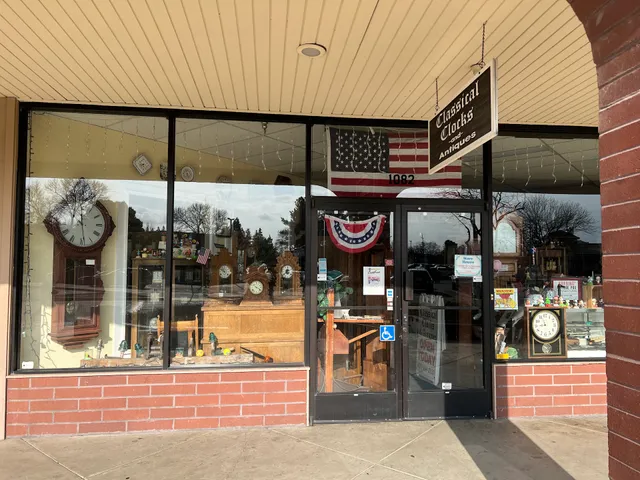 Classical Clocks & Antiques