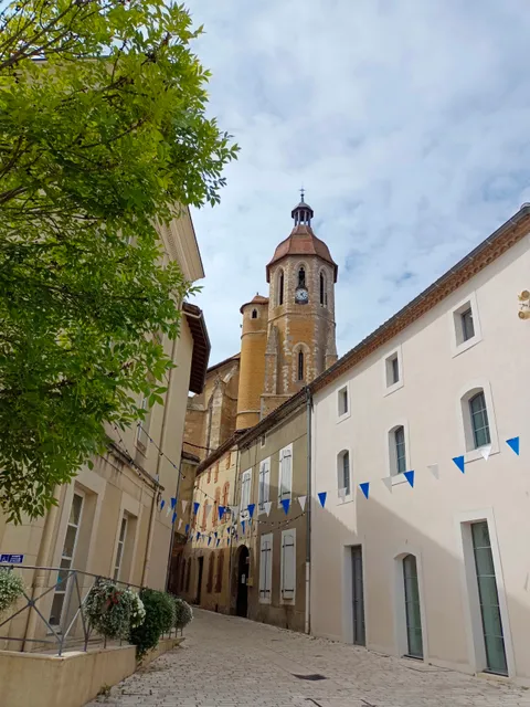 ELUSA Capitale antique