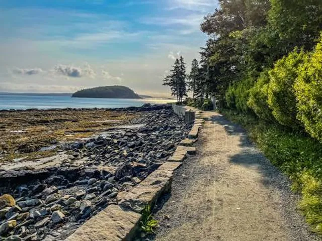 Bar Harbor Shore path