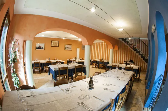 La Goccia Pizzeria con cucina