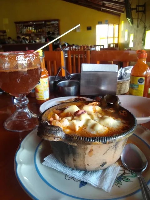 Truchas y mariscos la Bahia