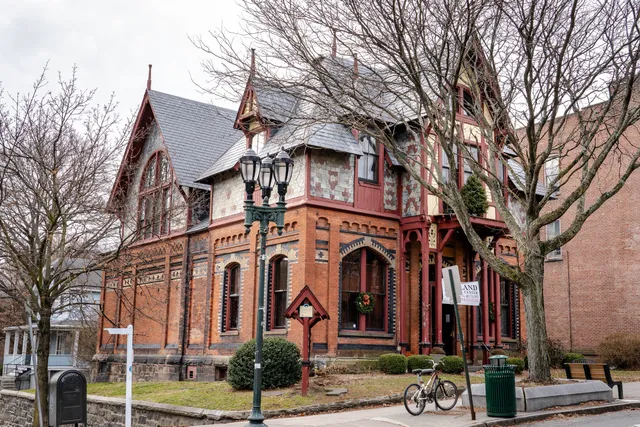 Howland Cultural Center