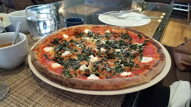 121 Restaurant & Bar