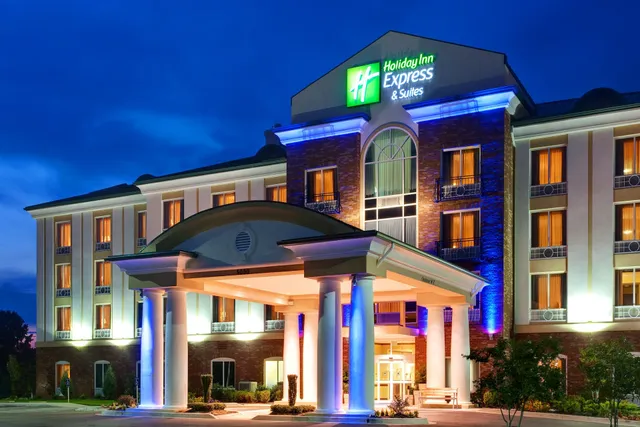 Holiday Inn Express & Suites Millington-Memphis Area by IHG