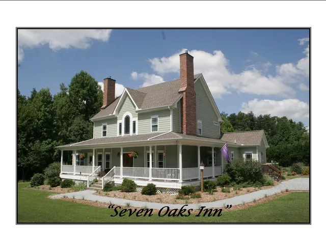 Seven Oaks Inn Bed and Breakfast