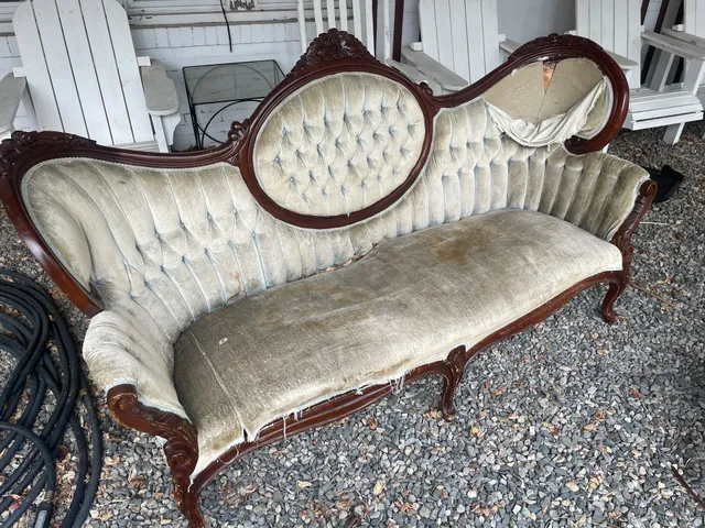 Lucy's Furniture & Upholstery