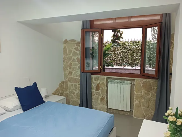 Borgo Loreto Naples al centro