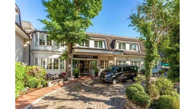 Courtyard by Marriott Hamburg Airport