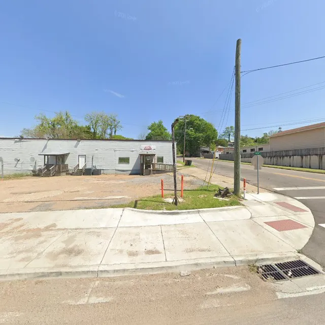 Heavy D's Sports Bar & Pool Hall