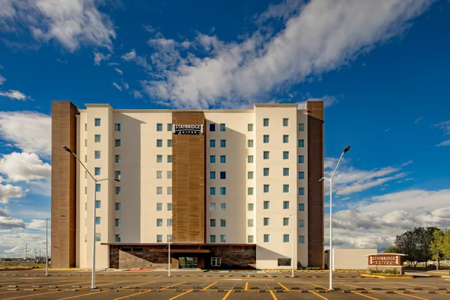 Staybridge Suites Irapuato by IHG