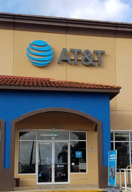 Liberty - Manati Store