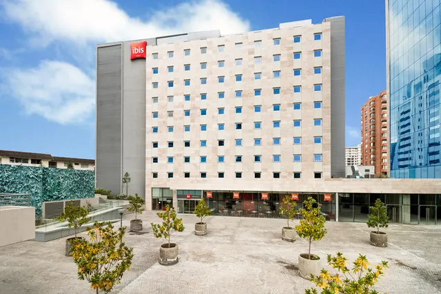 ibis Santiago Las Condes