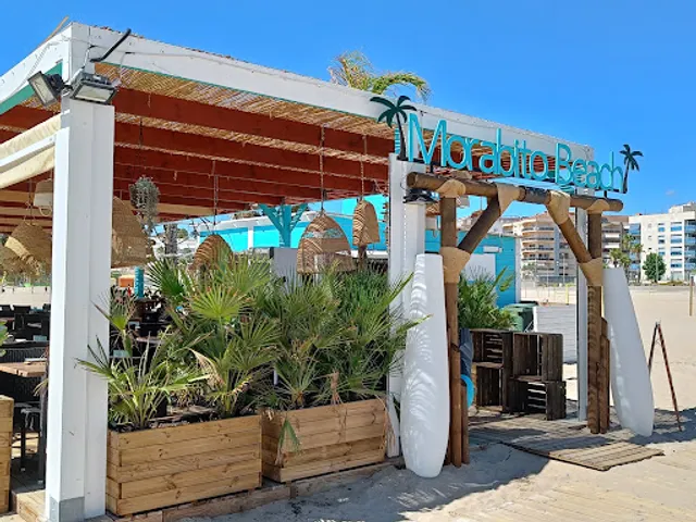 Rompeolas Chiringuito