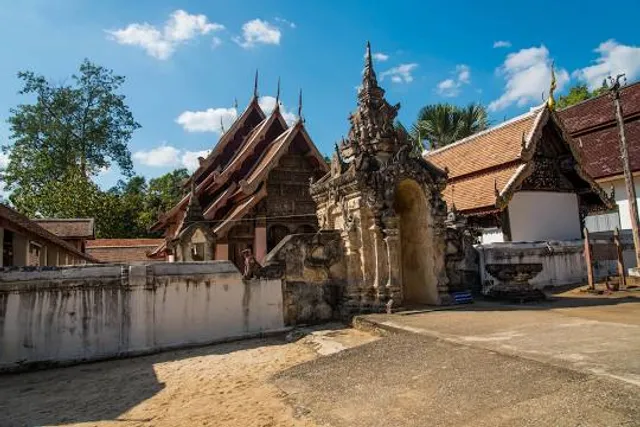 Wat Lai Hin Luang