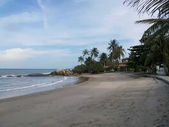 Pantai Parai Tenggiri
