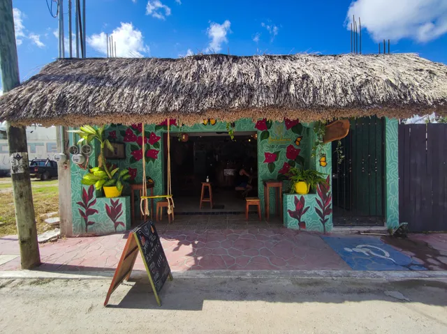 Yerbabuena Smoothie Bar & Cocina Saludable