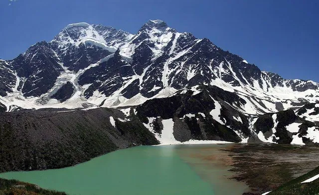 Ozero Donguz-Orunkel'