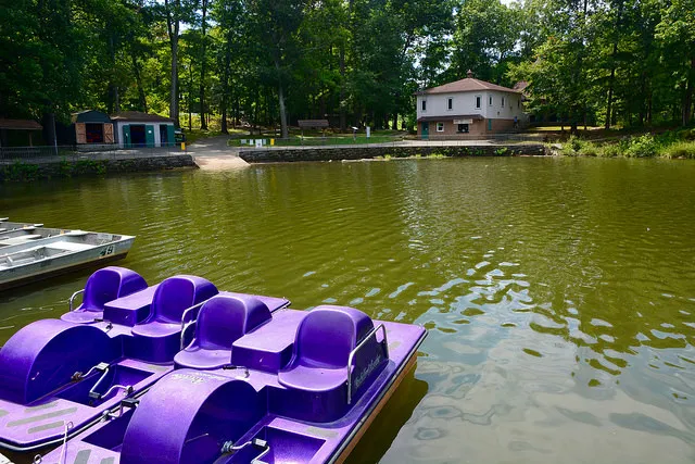 Lake Needwood Boats
