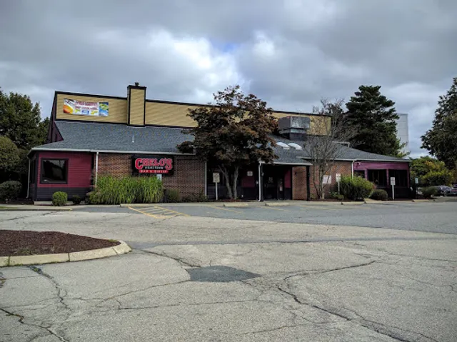 Chelo's Hometown Bar & Grille - Woonsocket