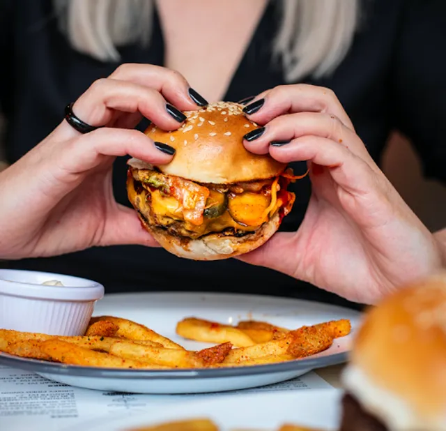 El Perro Negro Woodlands