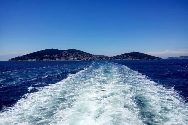 Halik Bay Family Beach