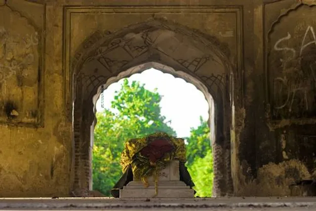 Tomb of Nadira Begum