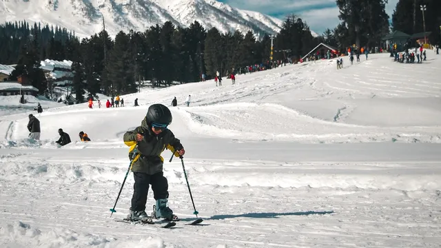 Himalayan Edges SkiTrekTravel