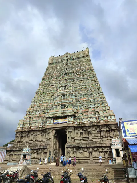 Ulagamman Kasi Viswanathar Kovil Tenkasi