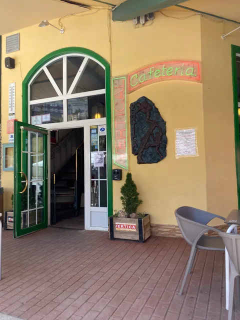 Cafetería - Restaurante Vertical